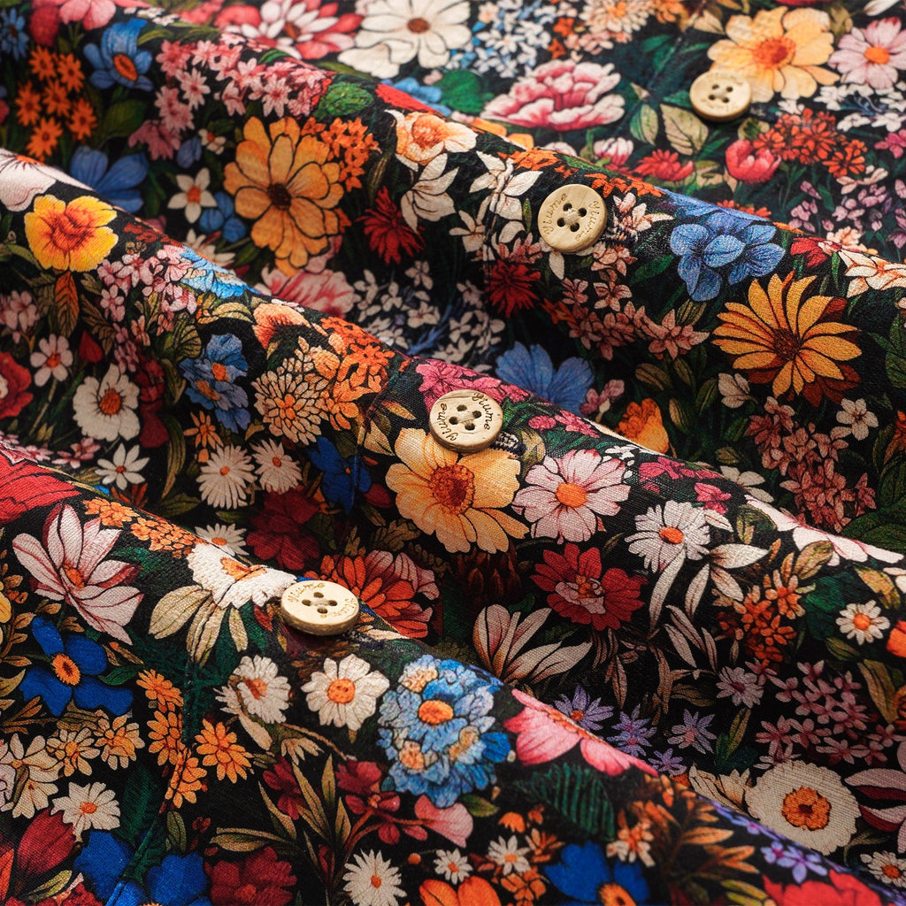 100% Silk Men's Hawaiian Shirt Short Sleeve Camp Collar 100% Silk Blue Aloha Among The Flowers
